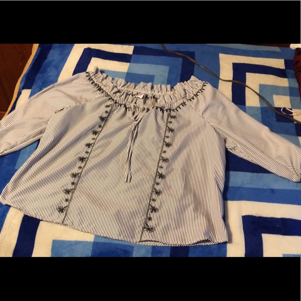 Off the Shoulder blouse